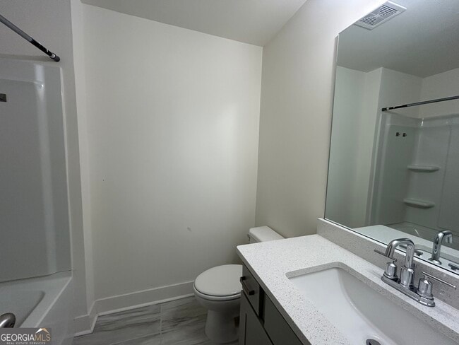 Building Photo - 7741 Squire Ct