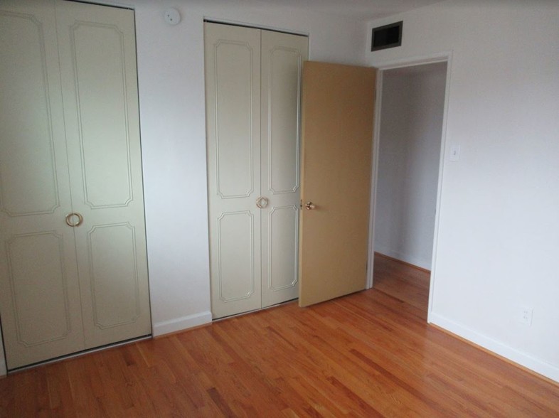 Second Bedroom cont. - 5400 Eichelberger St