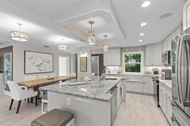 Building Photo - 135 93rd Ave