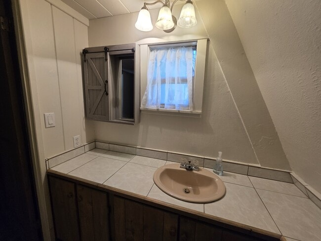 Building Photo - 101 Co Rd 339