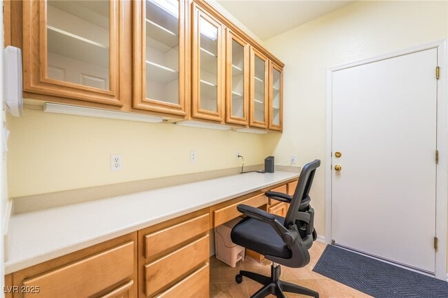 Building Photo - 2706 Grand Forks Rd