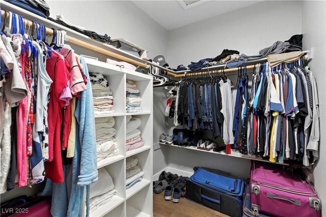 Building Photo - 3280 Dayflower St