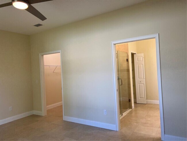 Building Photo - 4 Rainrock Pl