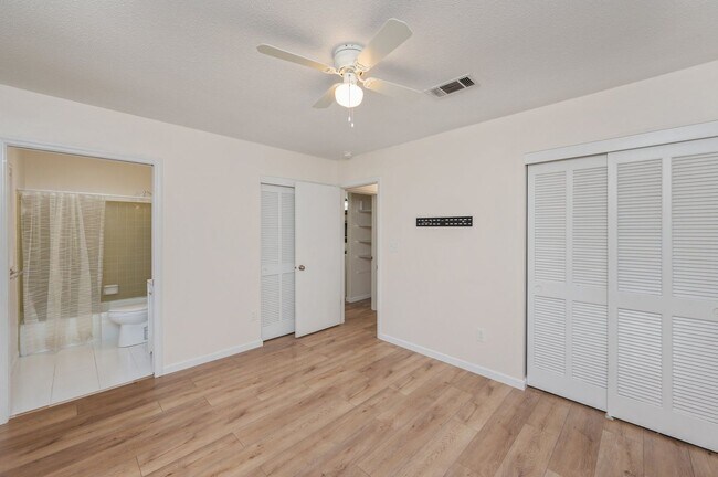 Building Photo - Renovated 3 bedroom house in Niceville!