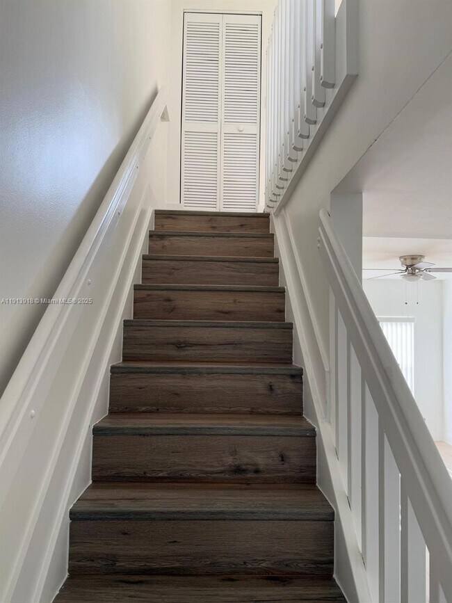 Building Photo - 16639 Hemingway Dr