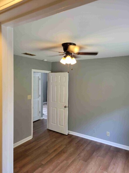 Building Photo - 213 Bumpus Mill Rd