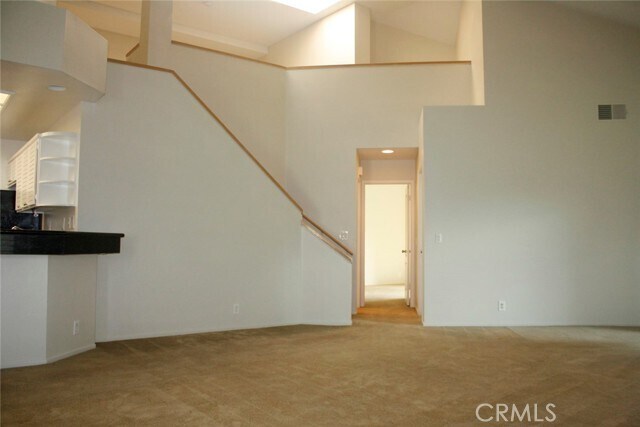 Building Photo - 16 Scripps Aisle