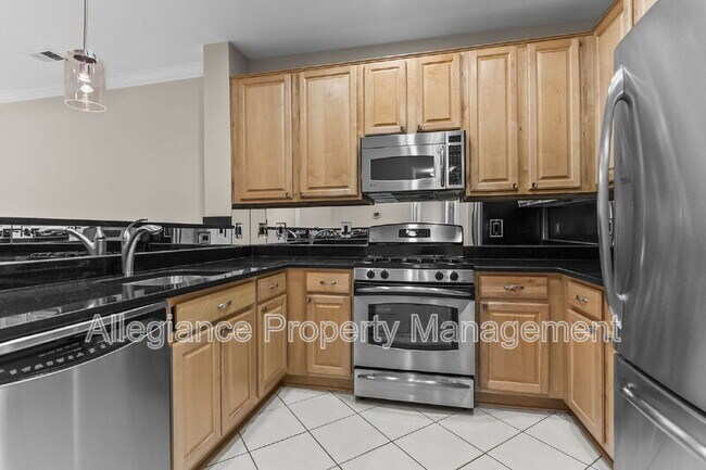 Building Photo - 12000 Market St