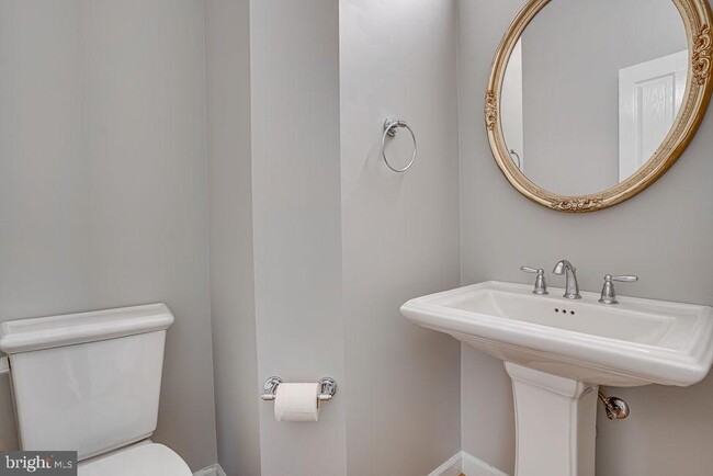 Building Photo - 14035 Vom Hainberg Pl