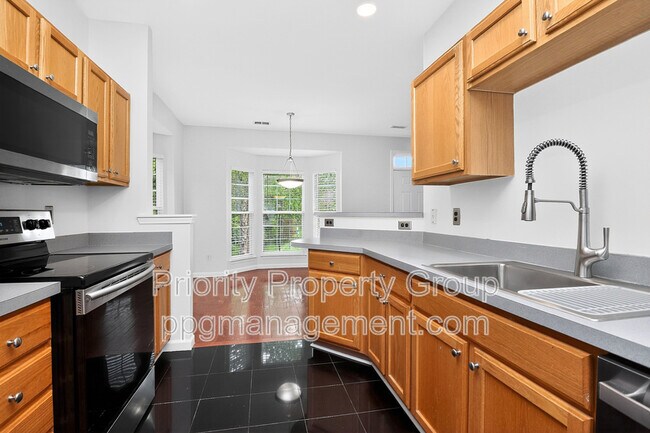 Building Photo - 12304 Verdant Ct