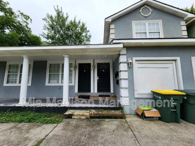 Primary Photo - 1129 E Bolton St