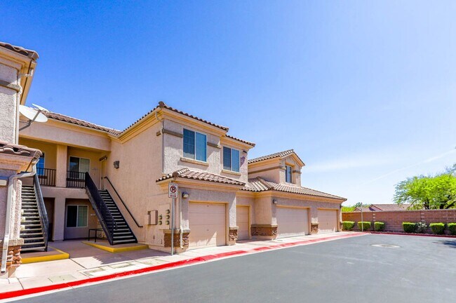 Building Photo - 3 Bed, 2 Bath, 1 Car Aliante Condo