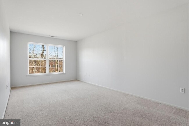 Building Photo - 13675 Philmont Ave