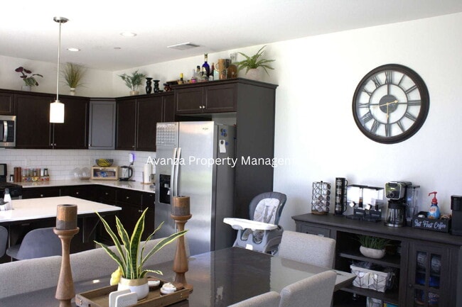 Building Photo - 1 Year Lease 4 Bed  3 Bath  Rent: $2,695 D...