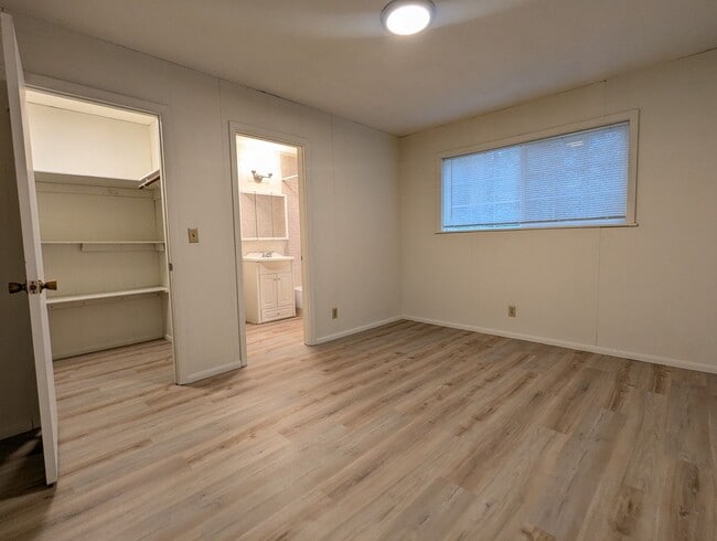 Building Photo - Great 1-Bedroom, 1-Bath Apartment In Springfield!