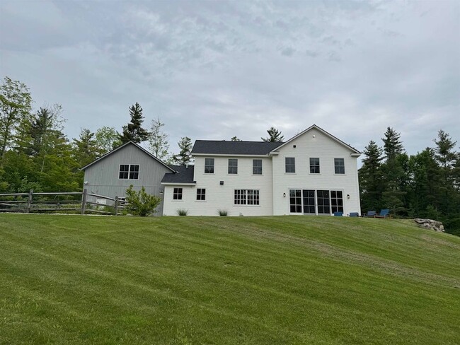 Building Photo - 81 Pine Tree Ln