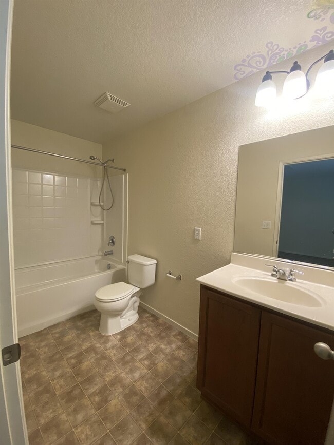 Building Photo - 9397 Collier Ct