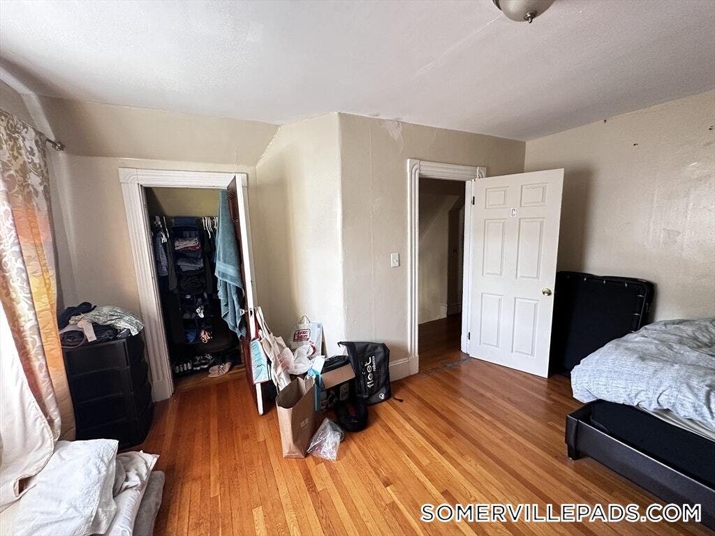 Building Photo - 243 Highland Ave