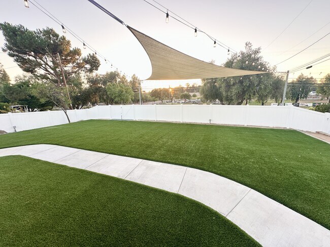 Building Photo - 2315 Tavern Rd