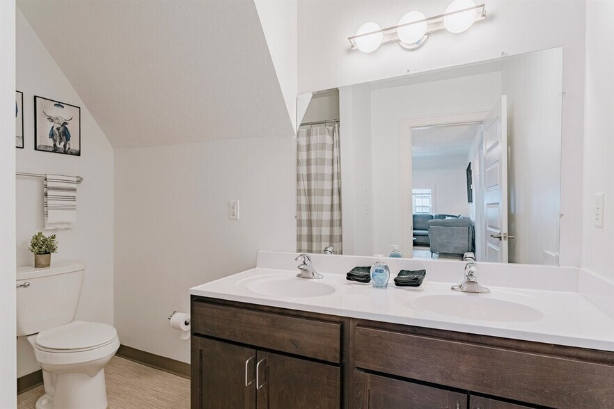 Building Photo - 11321 Hessler Rd