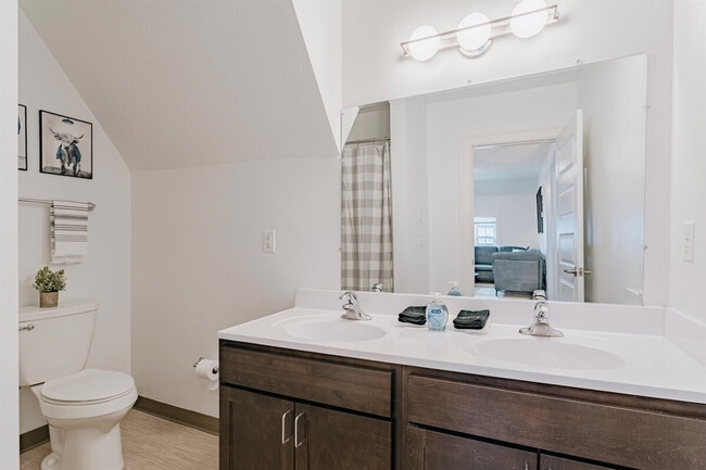 Building Photo - 11321 Hessler Rd