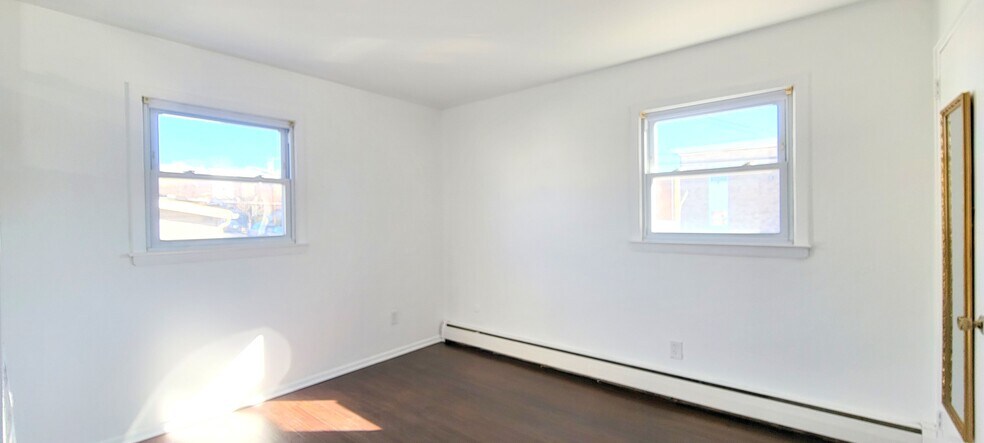 Bedroom - 17 Cuozzo St