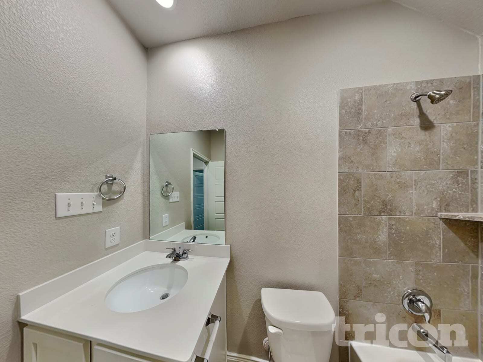 Building Photo - 256 Sunny Corner Rd