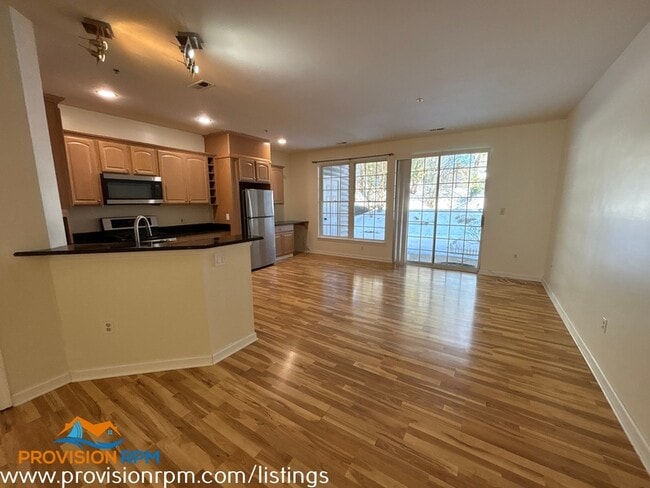 Building Photo - 502 Mathias Hammond Way