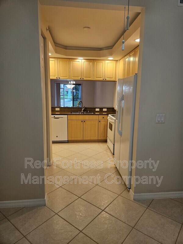 Building Photo - 1125 Van Loon Commons Cir