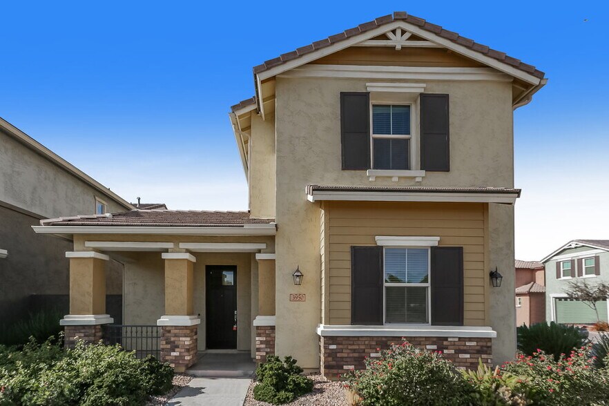 Primary Photo - 3950 E Turley St