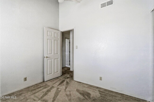 Building Photo - 7765 Dianjou Dr