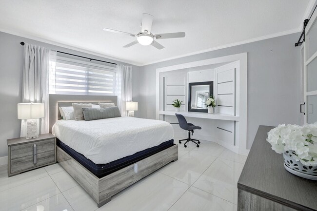 Building Photo - 2260 NE 62nd St