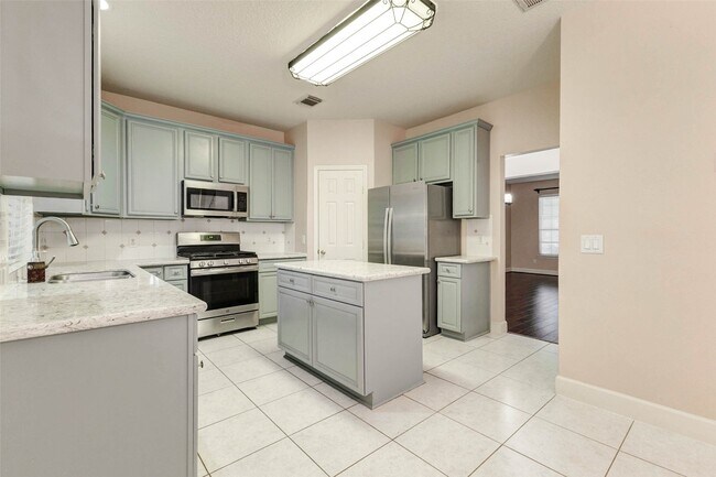 Building Photo - 20702 Teasel Ct