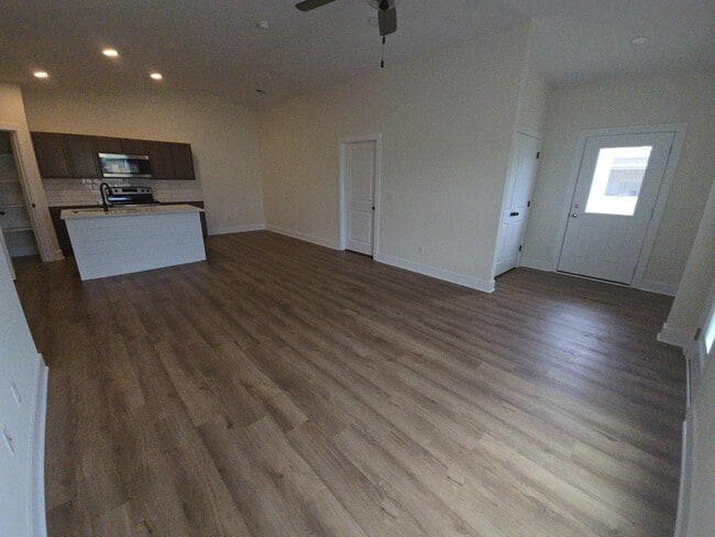 Building Photo - Brand-New 3BR/2BA Duplex | Open Floor Plan + Haysville Schools