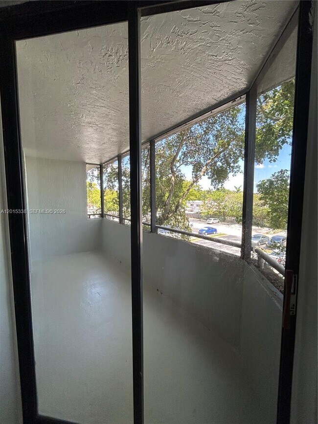 Building Photo - 8205 SW 152nd Ave