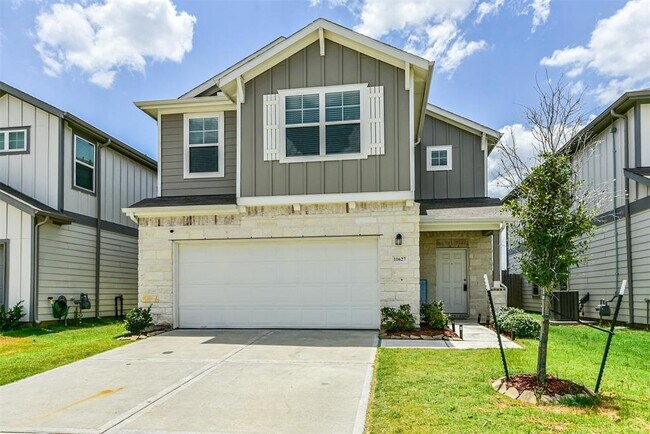 Building Photo - 11627 Braemar Village Dr