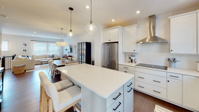 Building Photo - 18016 Nolita Ln