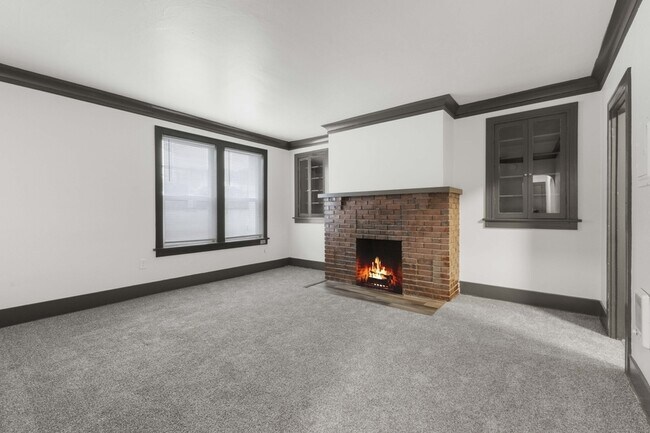 Building Photo - 16 N Broadway St