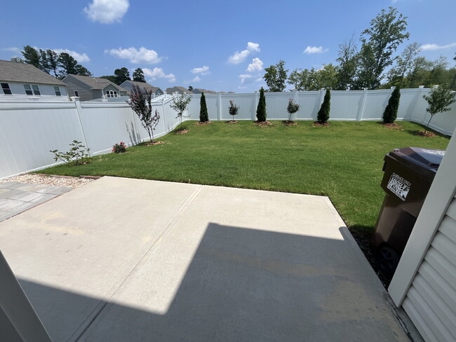 Building Photo - 4028 Centerpiece Ct