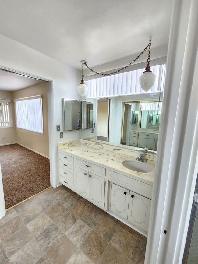 Building Photo - Unique Home in the Sky Harbor area!