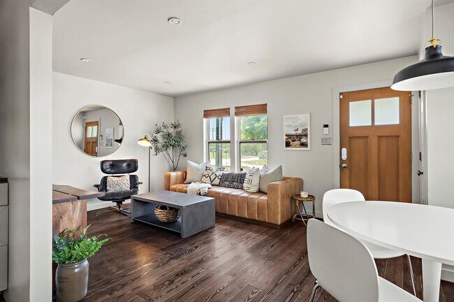 Building Photo - 1211 Alexander Ave