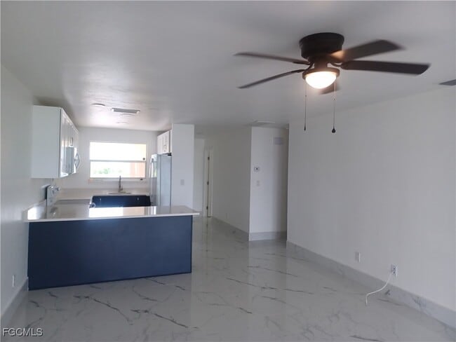 Building Photo - 1102 SW 15th Terrace
