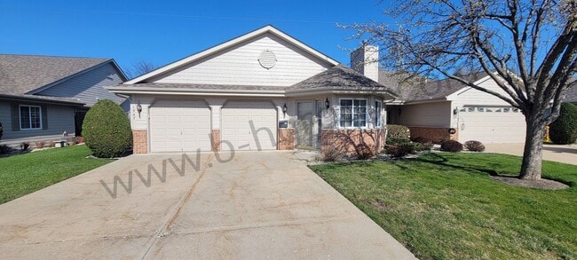 Primary Photo - Sun Pointe Village Condo