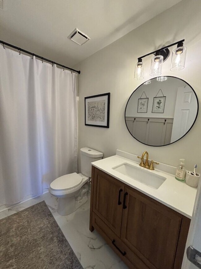 Building Photo - Glenwood