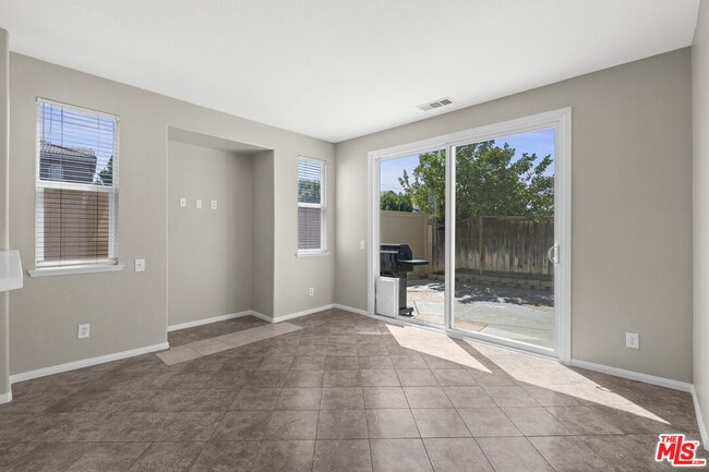 Building Photo - 30319 Cedar Oak Ln