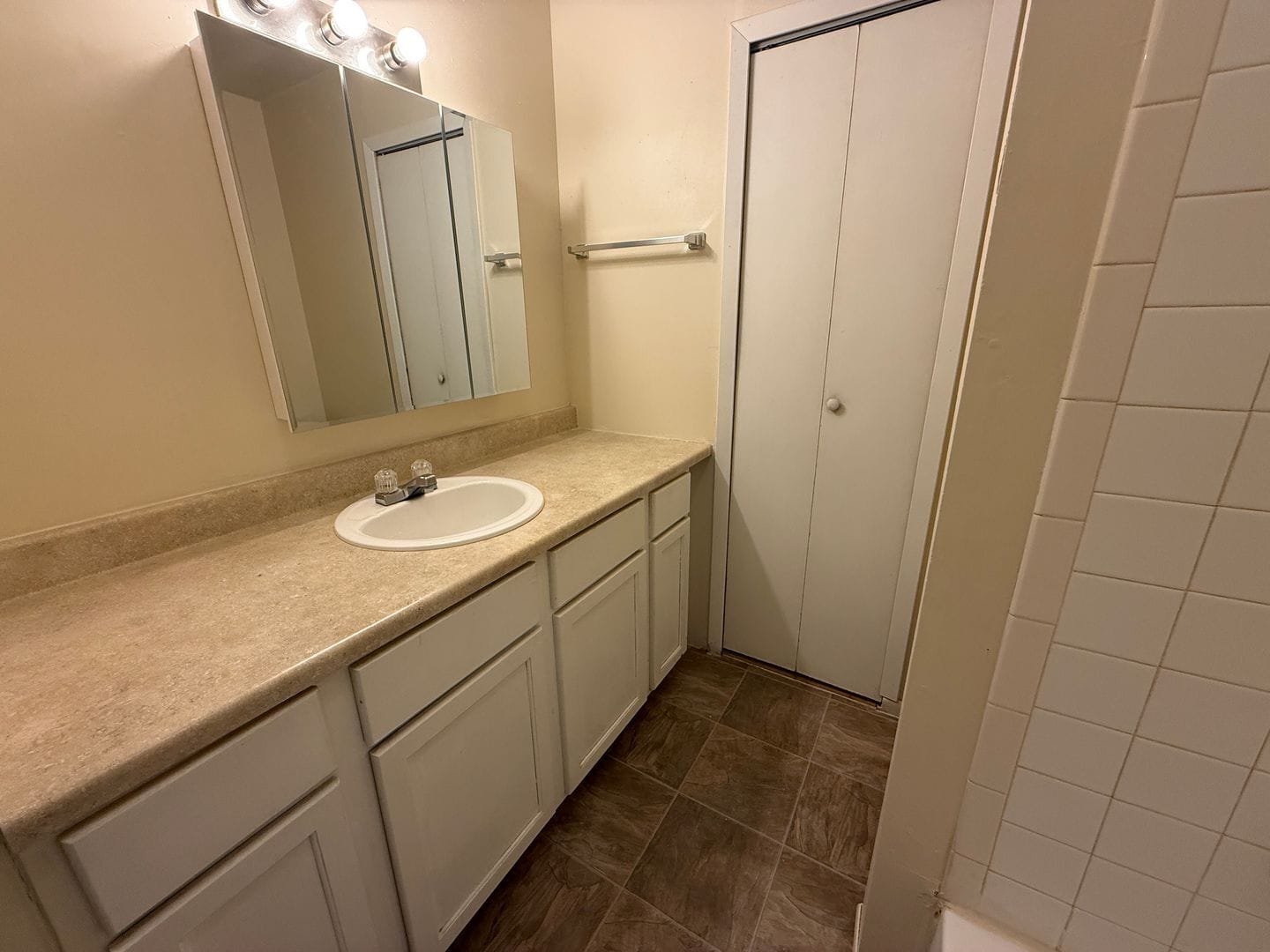 Building Photo - 4504 Chase Cir