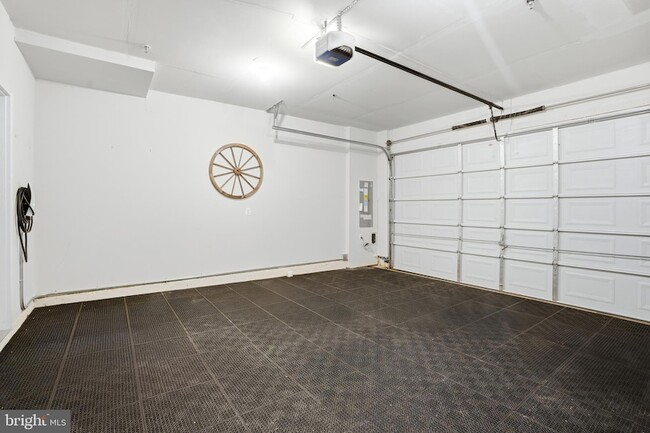 Building Photo - 14325 Potomac Heights Ln