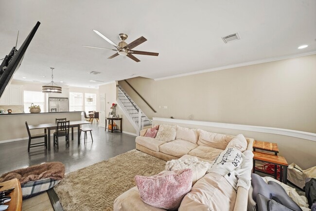 Building Photo - 2605 W Dallas St