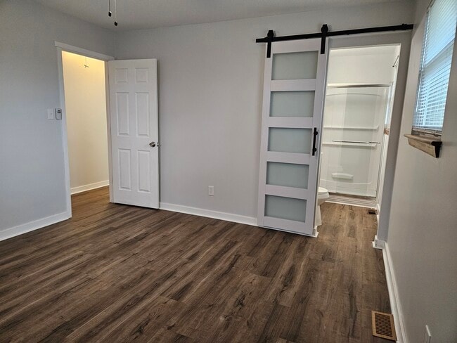 Building Photo - 7518 Taney Pl