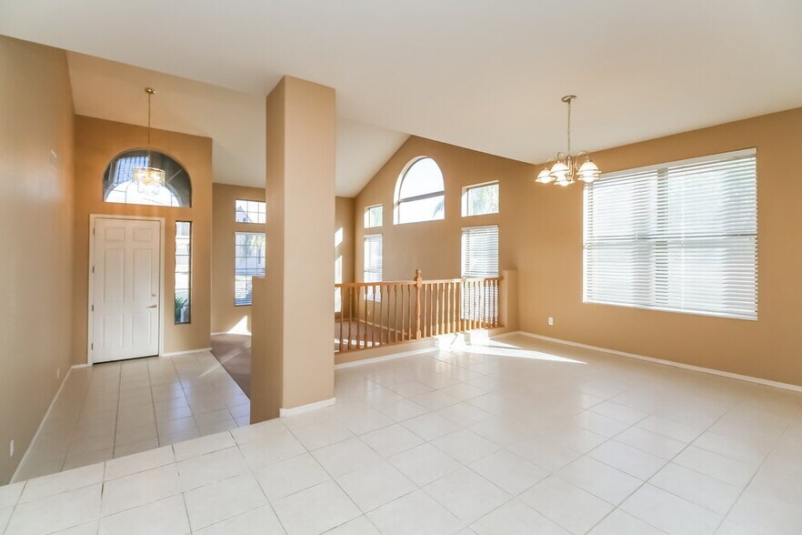 Building Photo - 9435 E Lompoc Ave